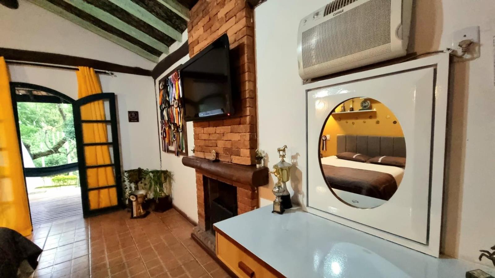 Cabanas Espada De Sao Jorge São Roque Rum bild